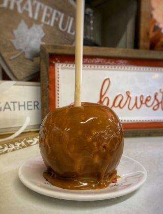 PRE-ORDER - Caramel Apples